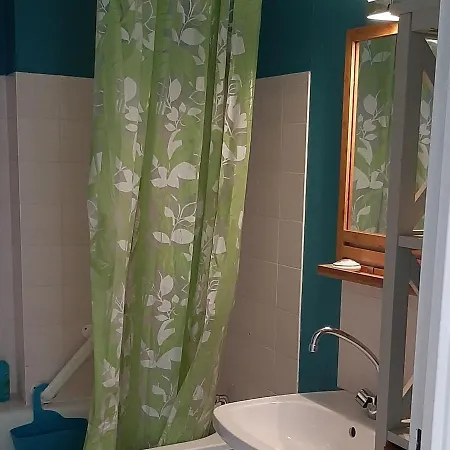 T3 Avec Parking, Proche Centre Et - - Fr-1-319-492 Apartment *