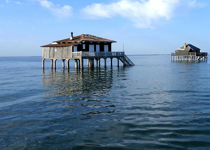 T3 Avec Parking, Proche Centre Et - - Fr-1-319-492 *